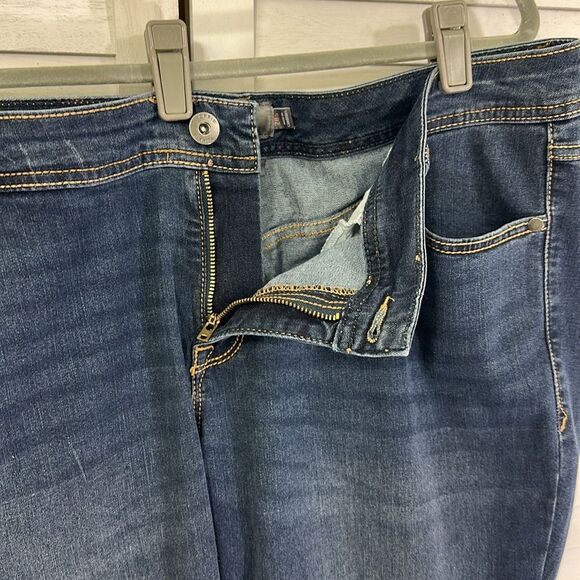 Torrid Lux Slim Bootcut Jeans Size 20S - Picture 11 of 15